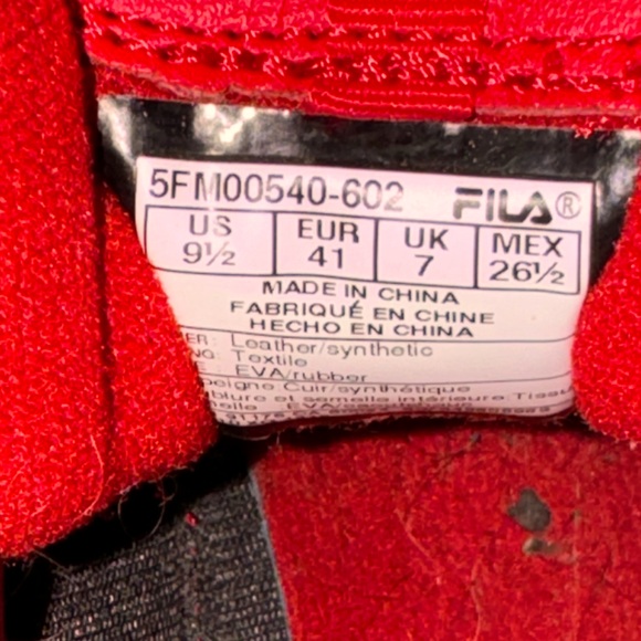 Fila disrupter Red Leather running shoes in good used condition! Size 9.5! - Picture 5 of 6